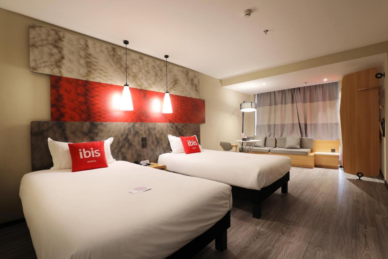 Ibis Dujiangyan Hotel Чънду Екстериор снимка