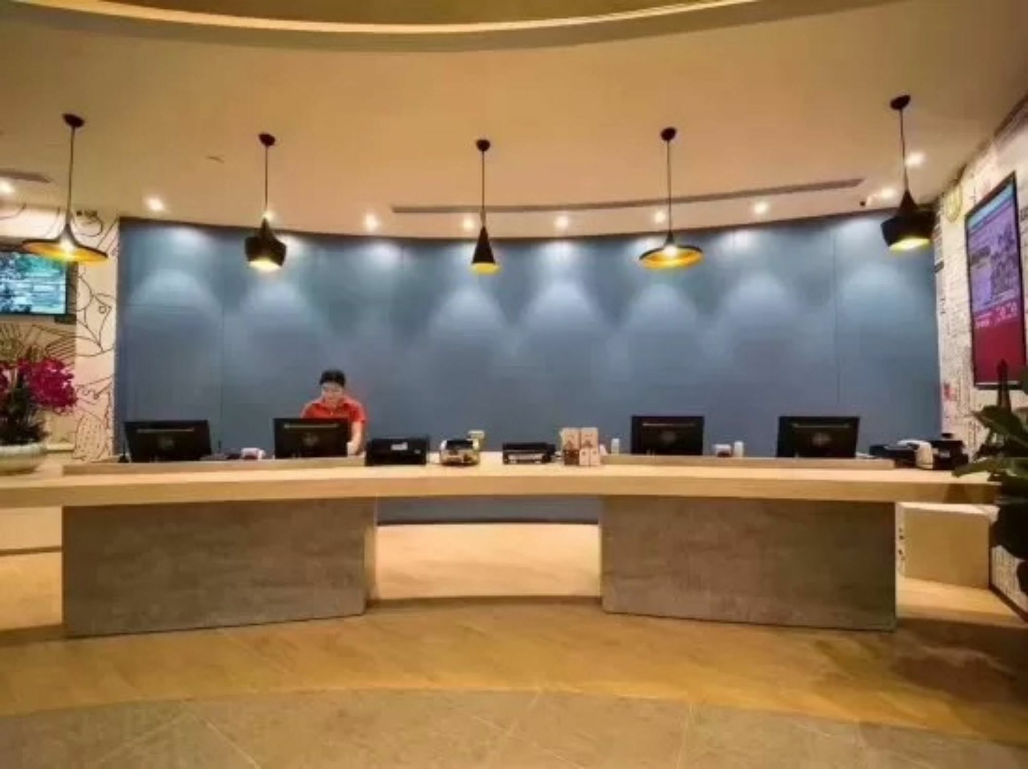 Ibis Dujiangyan Hotel Чънду Екстериор снимка