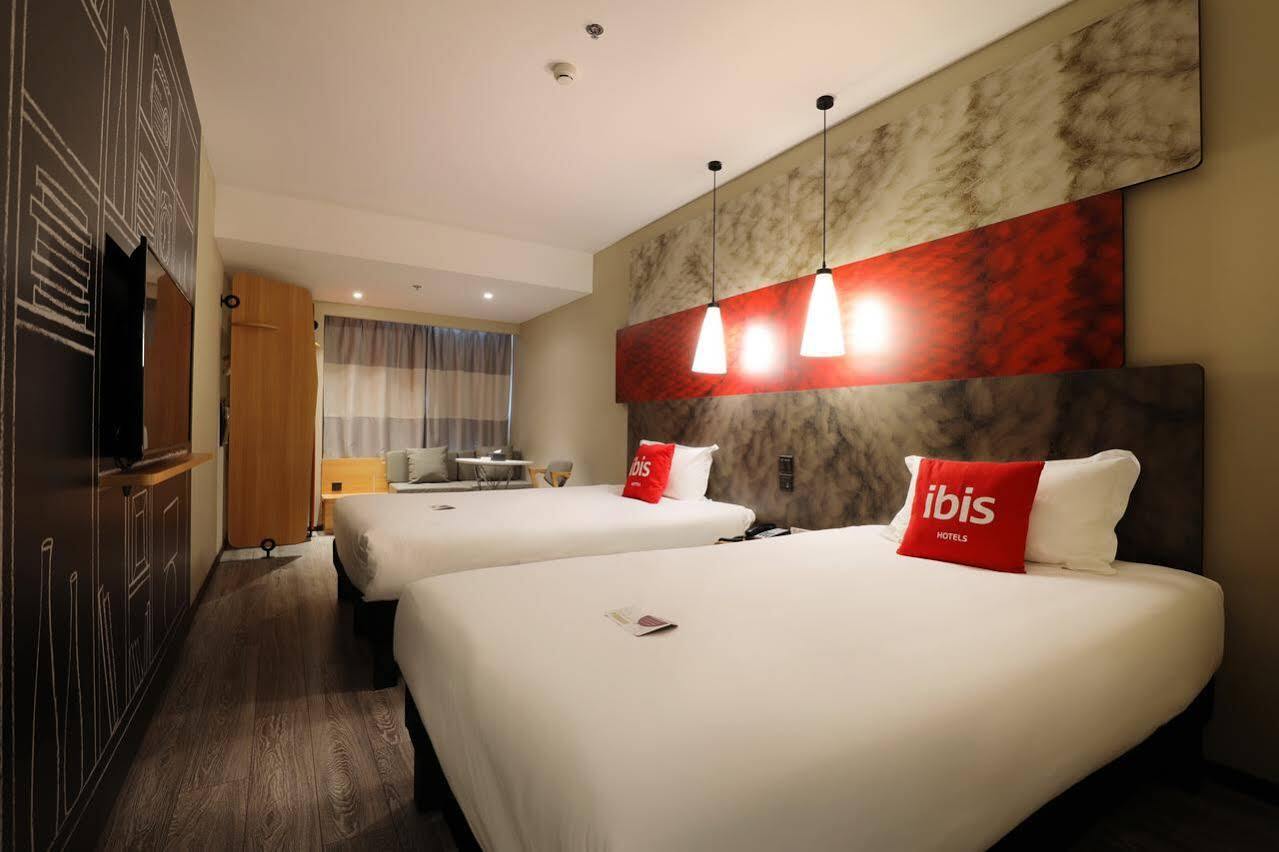 Ibis Dujiangyan Hotel Чънду Екстериор снимка